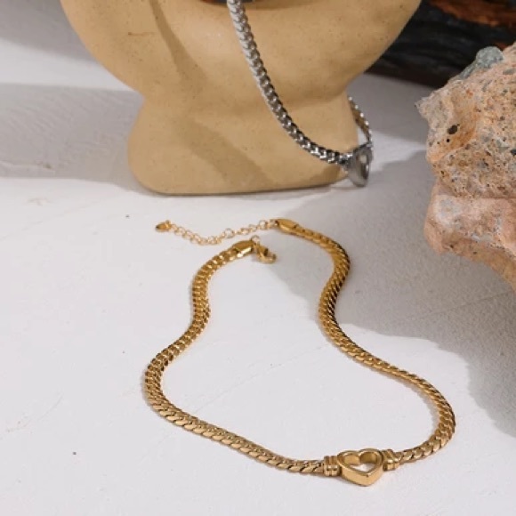 NEW 18k Gold Stainless Steel Heart Choker Necklace Chunky Style Cuban Chain - Picture 6 of 7